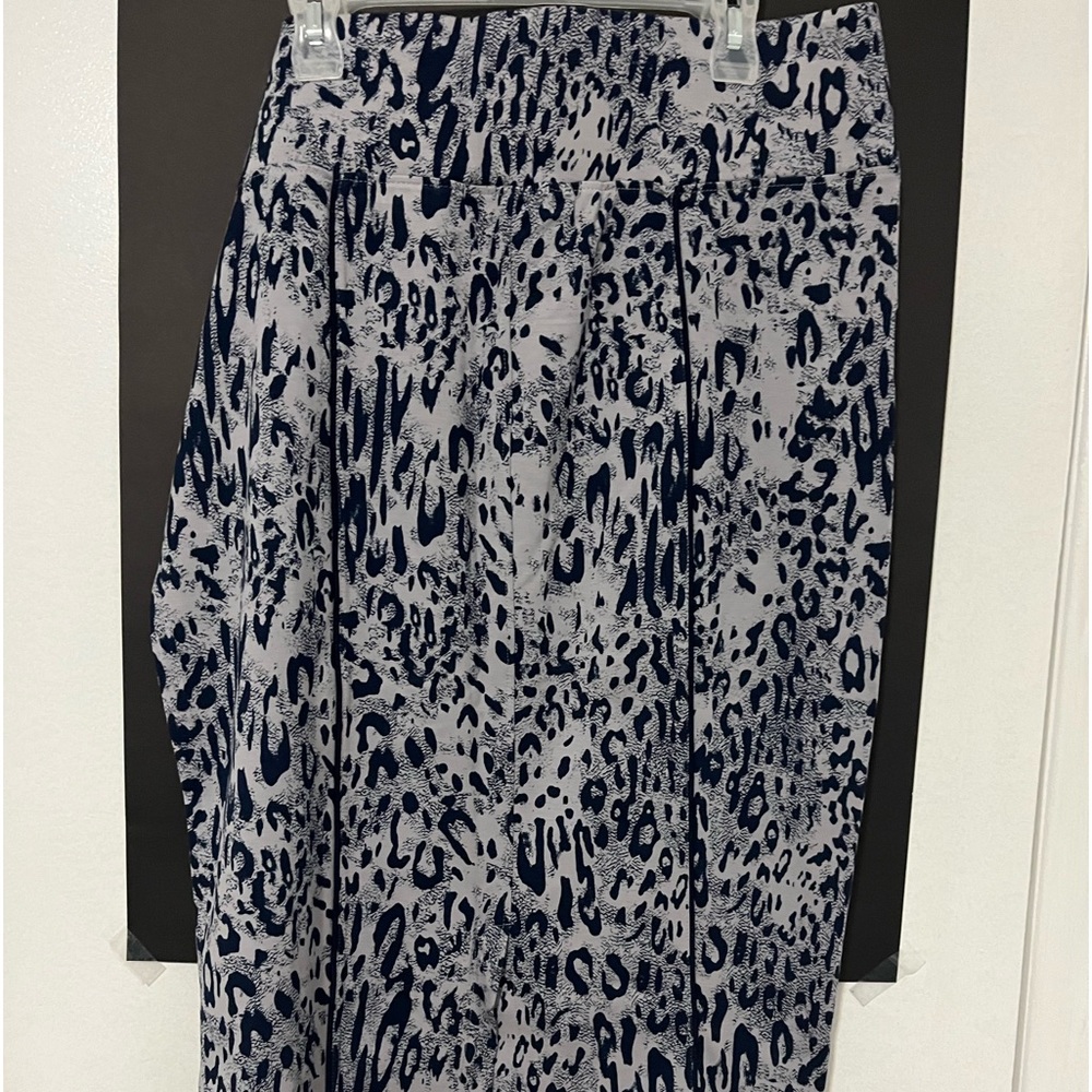 Melissa McCarthy skirt